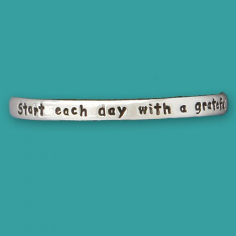 Grateful Heart Thin Bangle