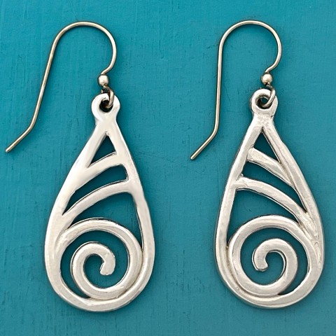 Curves Earrings